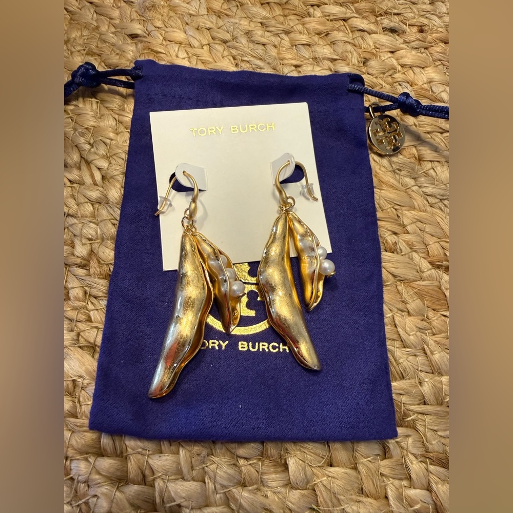 TB Tory Burch Pearl Peapod Golden drop bold statement earrings.